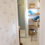 La Petite Cabane, 200m De La *