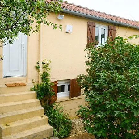 La Petite Cabane, 200m De La