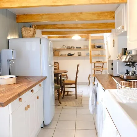 Nyaraló La Petite Cabane, 200m De La *