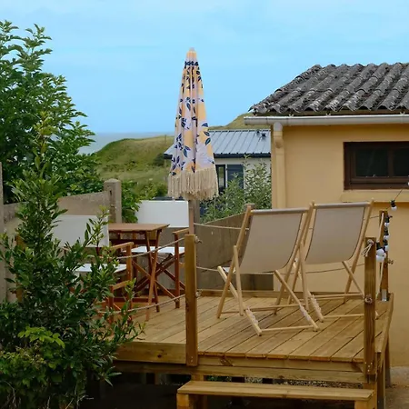 Semesterbostad La Petite Cabane, 200m De La
