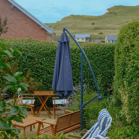 La Petite Cabane, 200m De La *